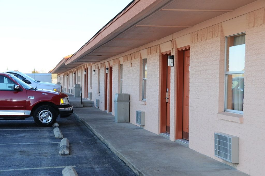 American Inn Cleburne Exteriör bild